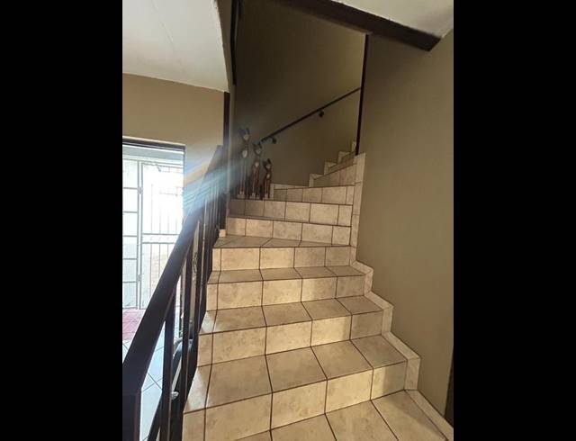 2 BEDROOM TOWNHOUSE FOR SALE IN FISHERS HILL